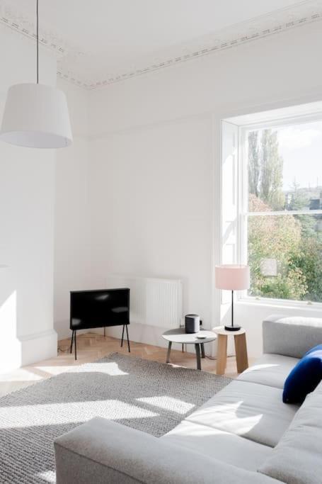 Spacious Georgian Pad - Free Parking - Walk To Bath Apartment Exterior foto
